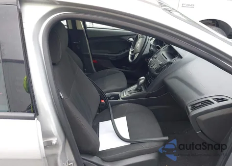 2015 Ford Focus Se z USA, uszkodzony, nr VIN 1FADP3F22FL229168